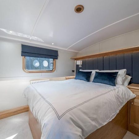 Luxurious Houseboat Near Canary Wharf In 런던 외부 사진